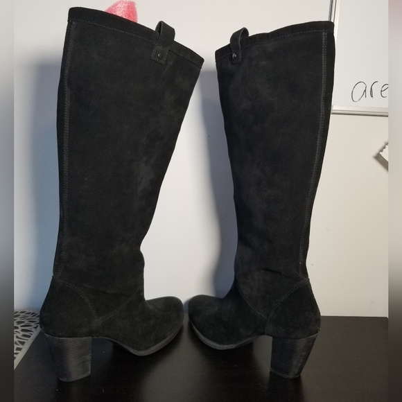 UGG 1013679 Ava genuine Shealing Lined Tall Water Reaistant Boot black Suede 11 - Picture 1 of 14